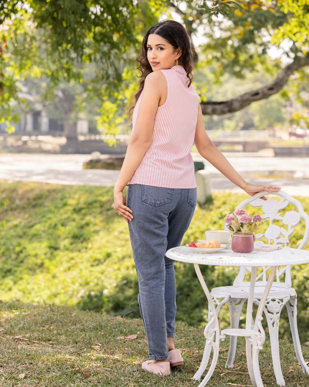 ATHENA SLEEVELESS PINK & WHITE BLOUSE