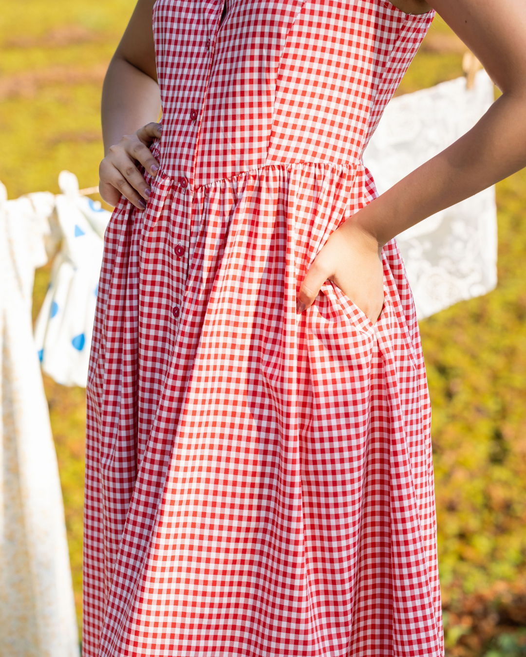 KEIRA RED COLLARED MIDI DRESS