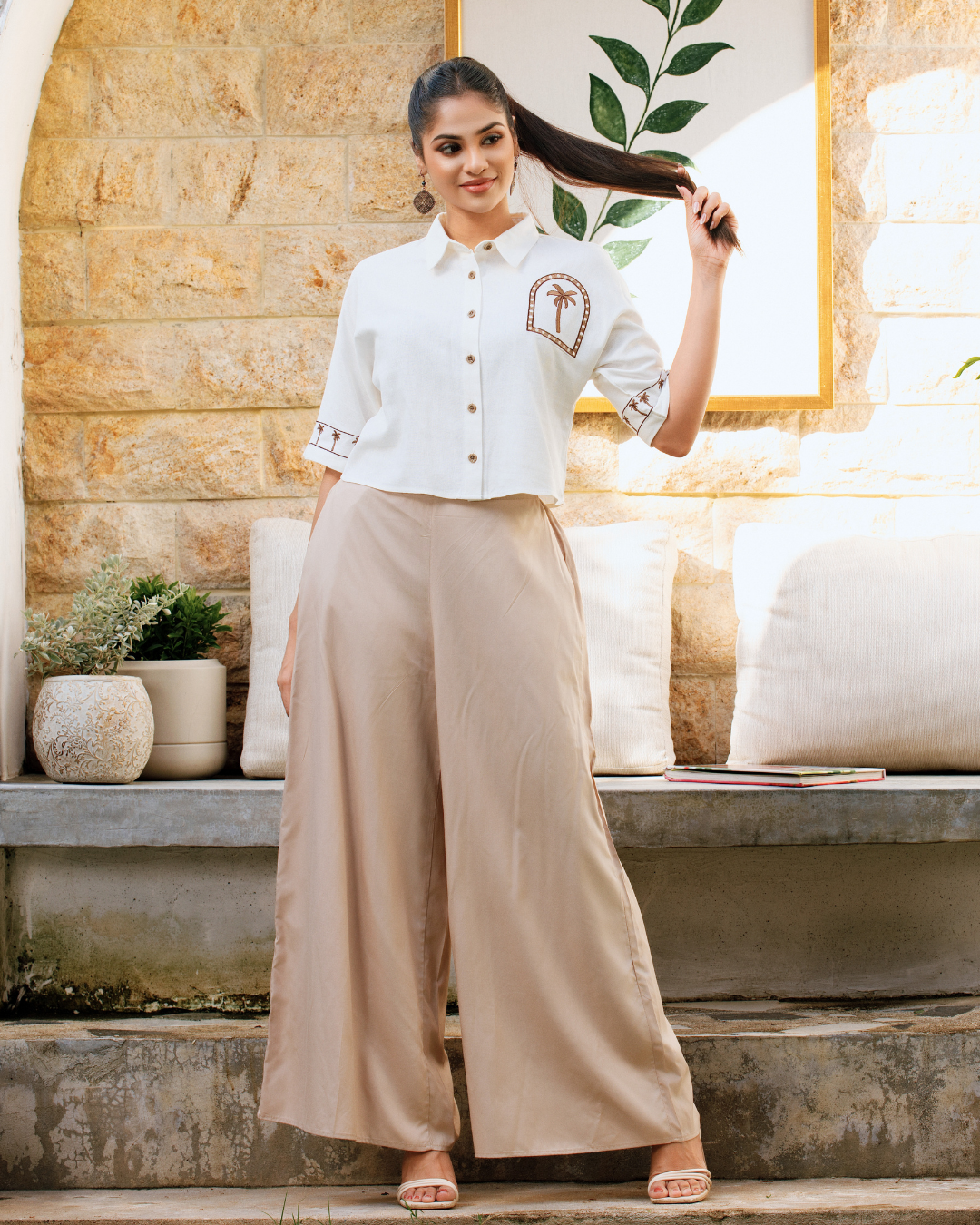 ZELDA EMBROIDERY OFF WHITE SHIRT