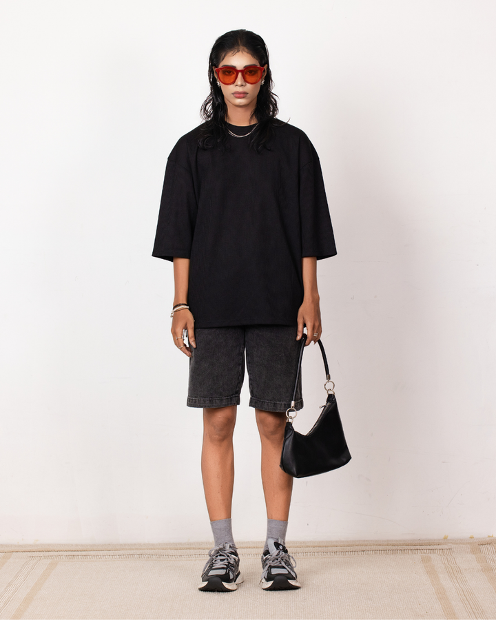 BLACK BAGGY TEE