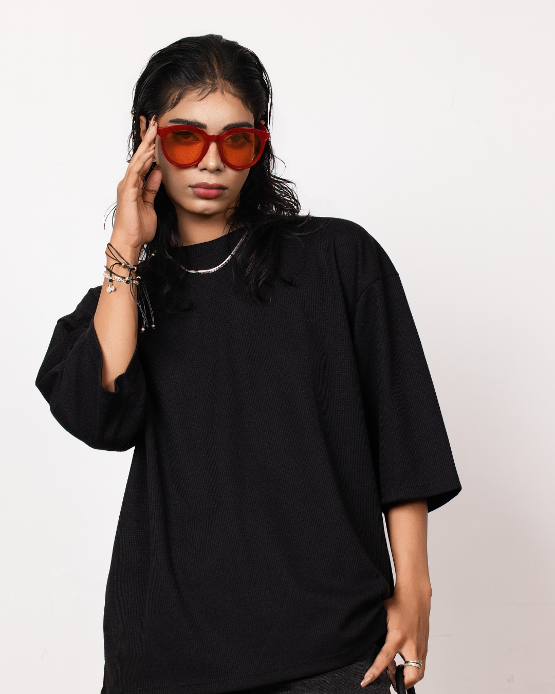 BLACK BAGGY TEE