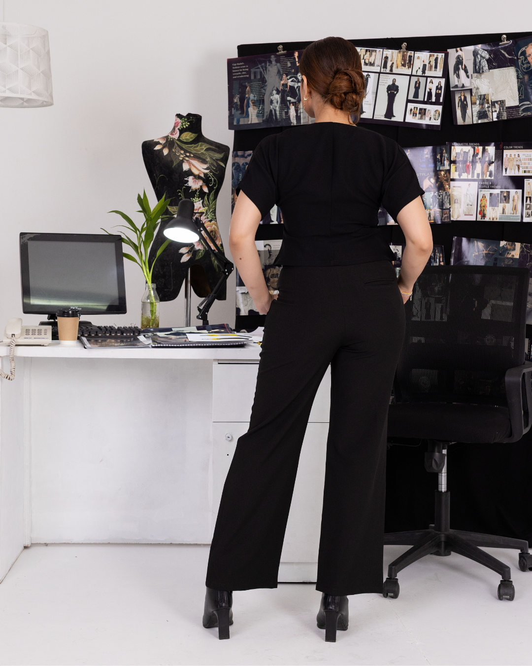AMIRA HIGHWAIST BLACK STRAIGHT PANT