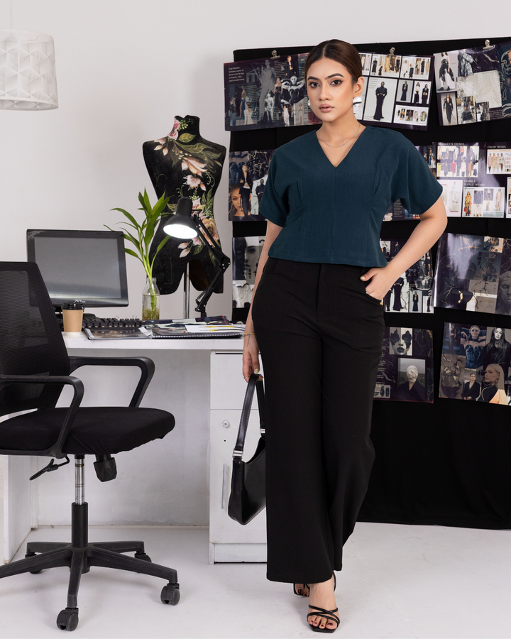 AMIRA HIGHWAIST BLACK STRAIGHT PANT