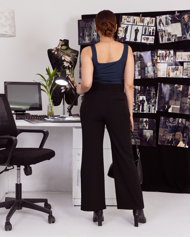 AMIRA HIGHWAIST BLACK STRAIGHT PANT