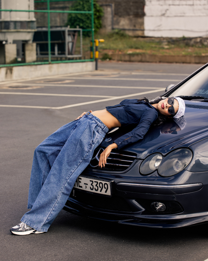 HIGHWAIST NONSTRATC ACID L/BLUE JEANS