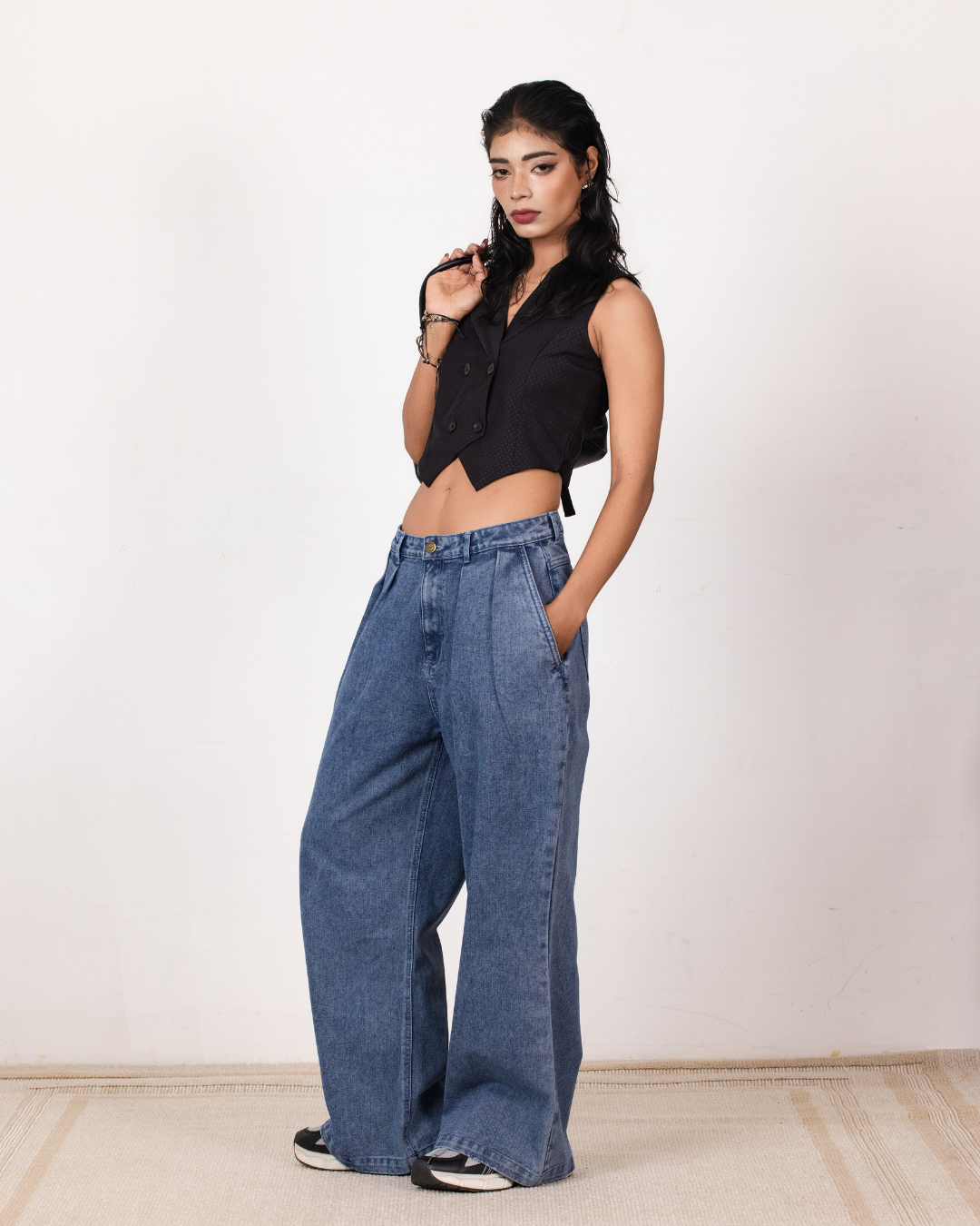 HIGHWAIST NONSTRATC ACID L/BLUE JEANS
