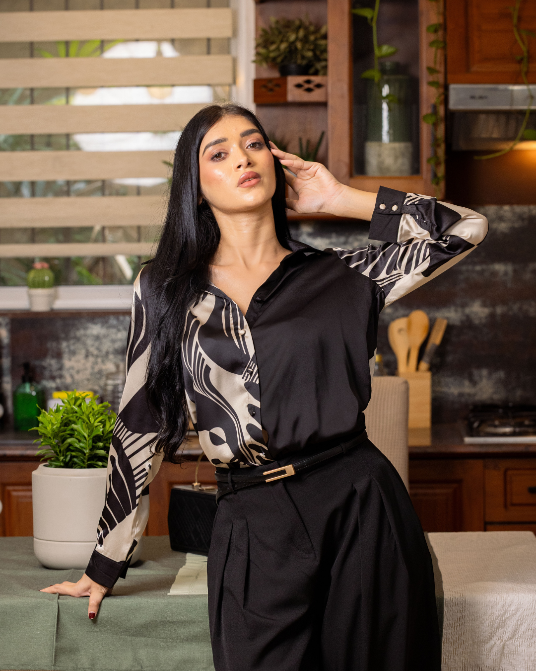 NERIA LONG SLEEVED BLOUSE