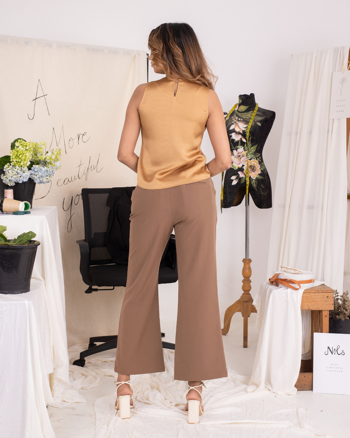 FRANCLIA GOLD SLEEVELESS TOP