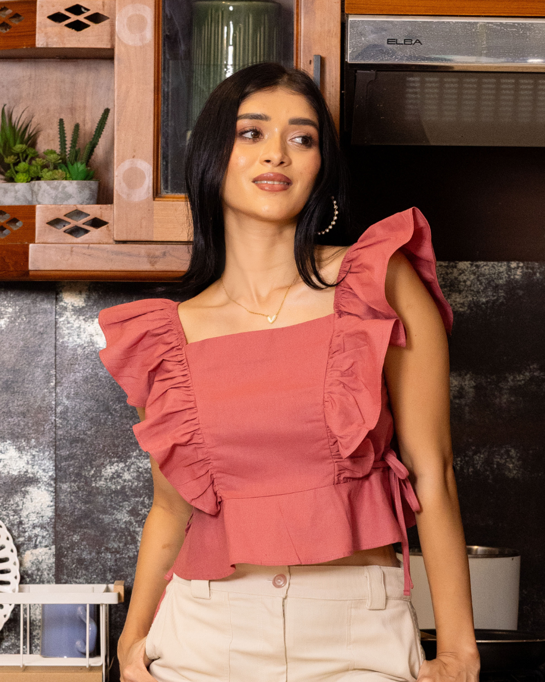 LEORA RAFFLE PINK TOP