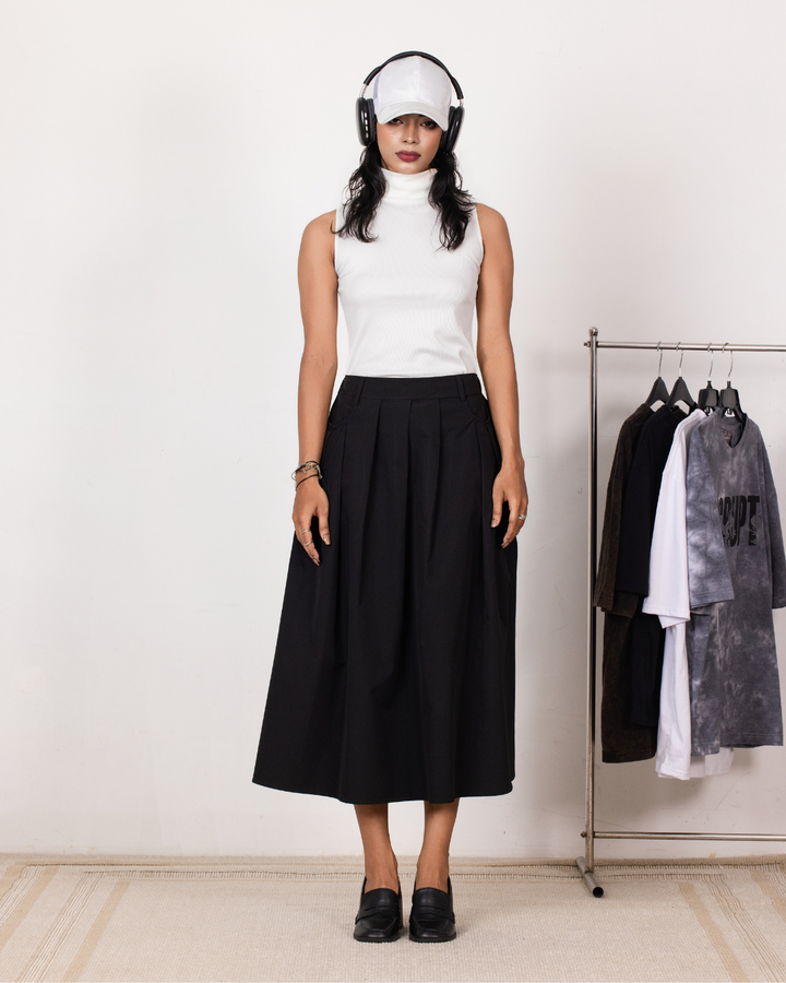 NOLAN TURTLE NECK WHITE TOP
