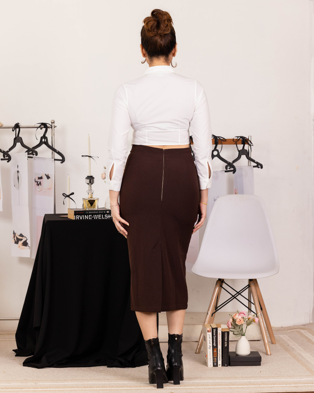 ELNA LONG SLEEVE WHITE CROP SHIRT