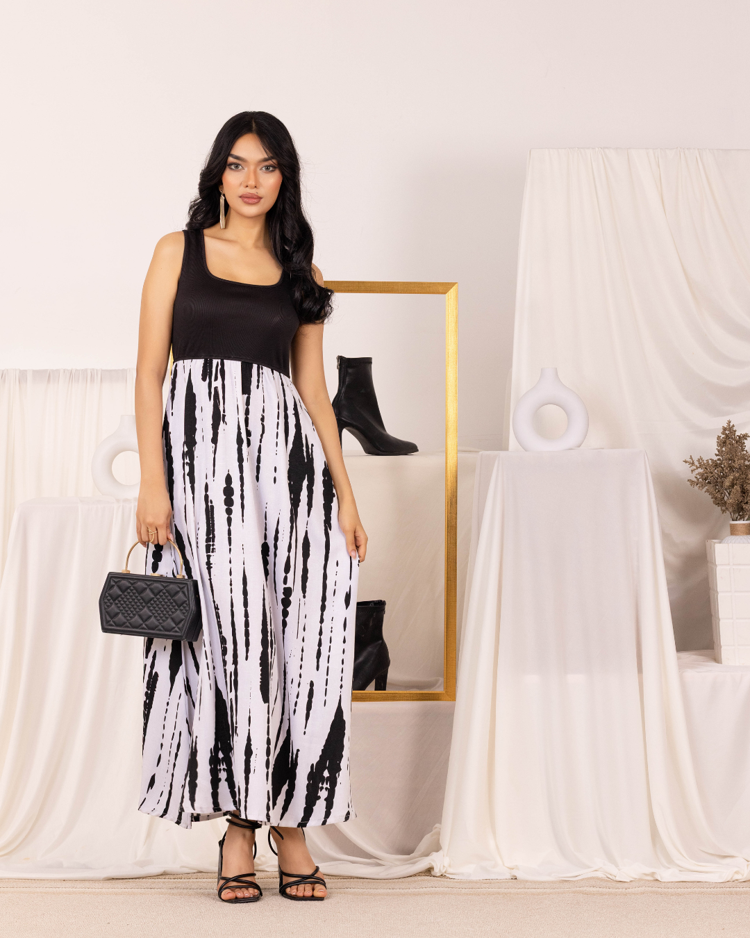 ANASTASIA SLEEVELESS MAXI DRESS
