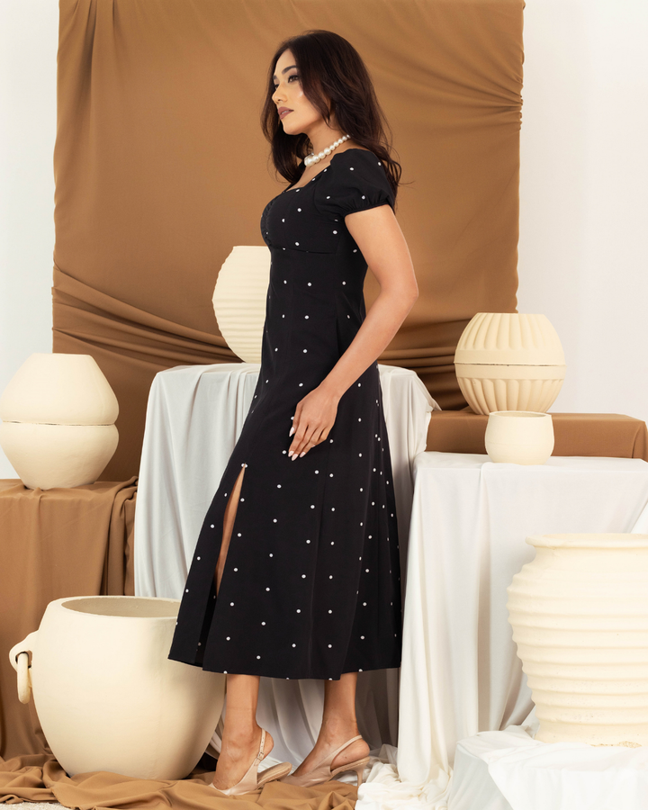 ELORA BLACK SWEETHEART SLIT DRESS