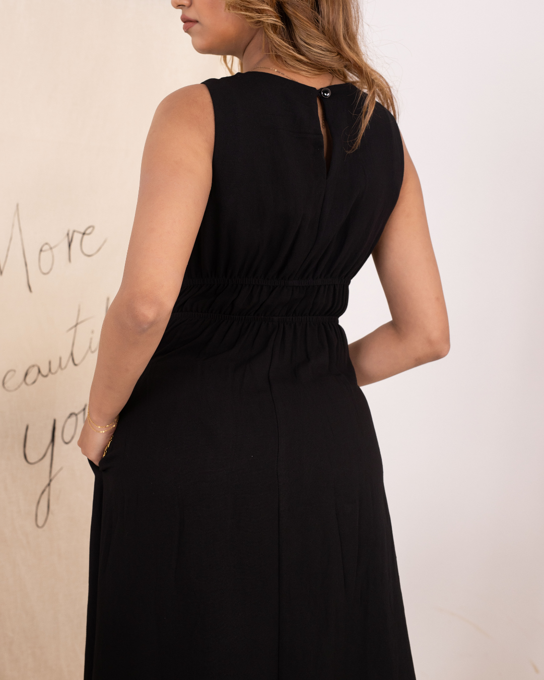 NAYRA BLACK MAXI DRESS