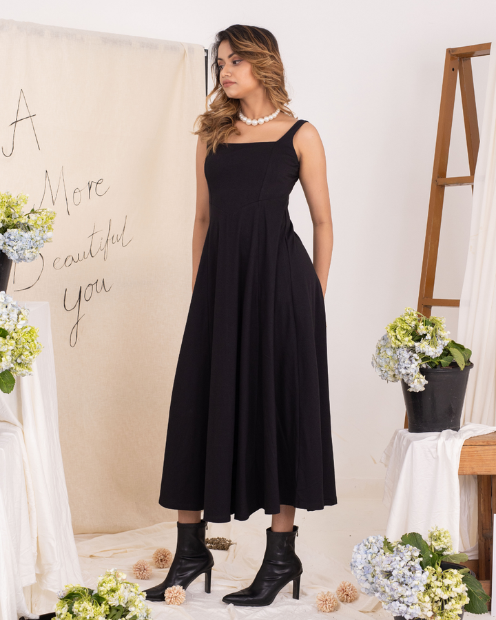 VIANNA BLACK STRAP DRESS