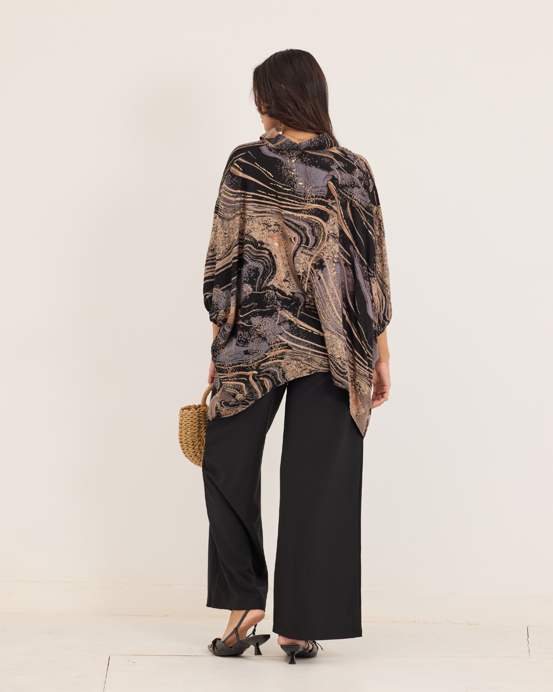AIDA BAGGY BLACK SHIRT