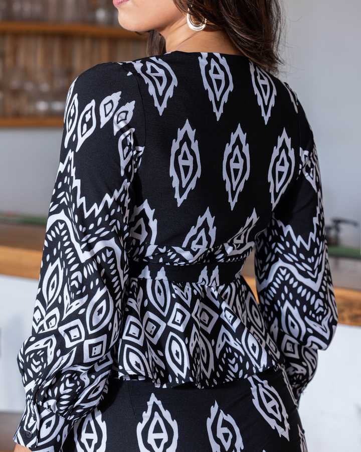 BIANCA PRINTED BLACK TOP