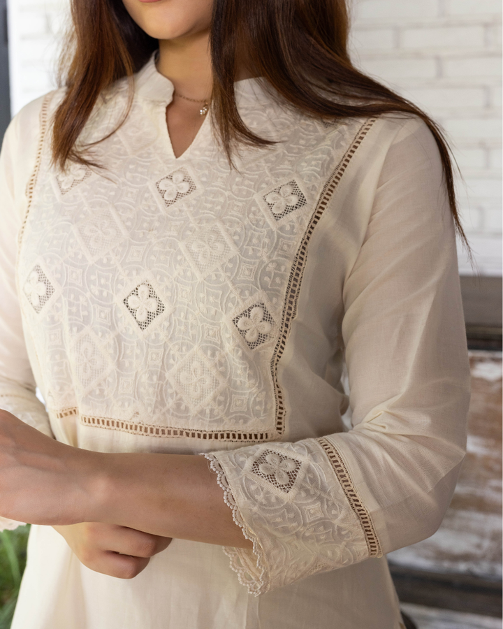 ADA CREAM COTTON KURTHA