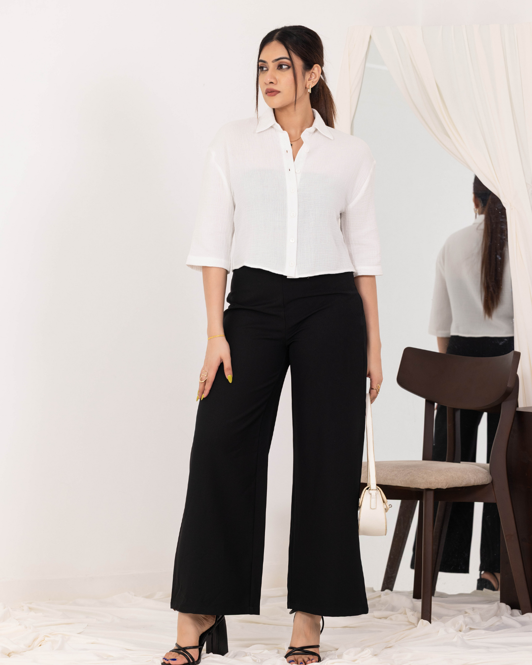ZERAH SHORT SLEEVE CROP TOP