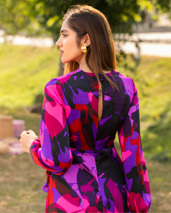 CIERRA DEEP V NECK DRESS