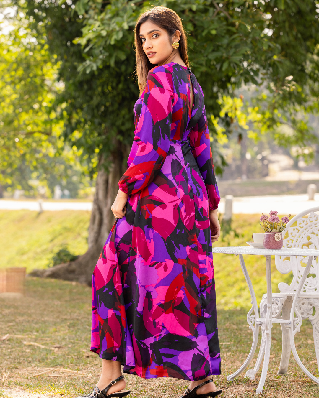 CIERRA DEEP V NECK DRESS