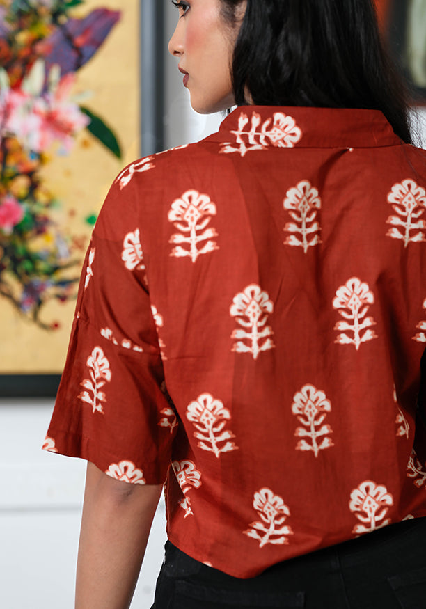 AMELIA BROWN CROP SHIRT