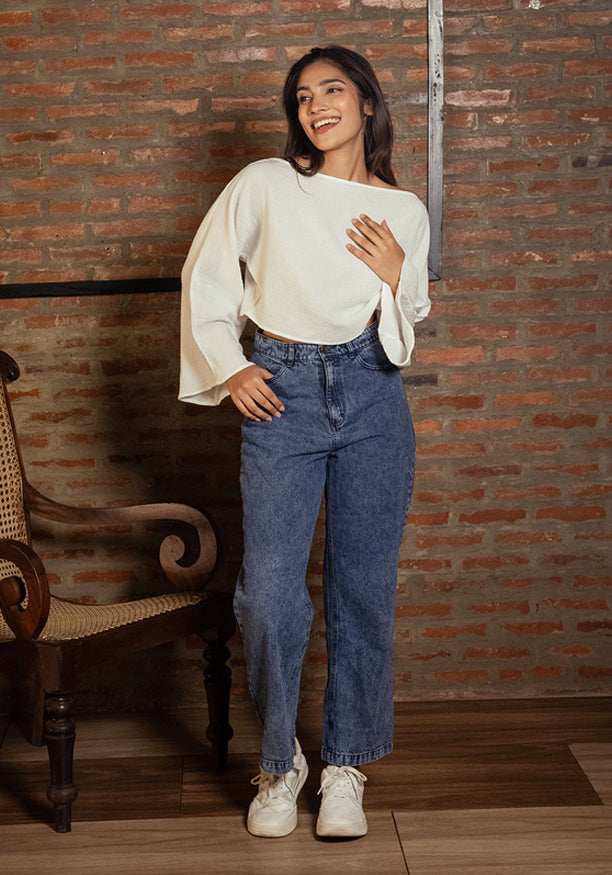 ALESSIYA WHITE WIDE SLEEVE CROP TOP