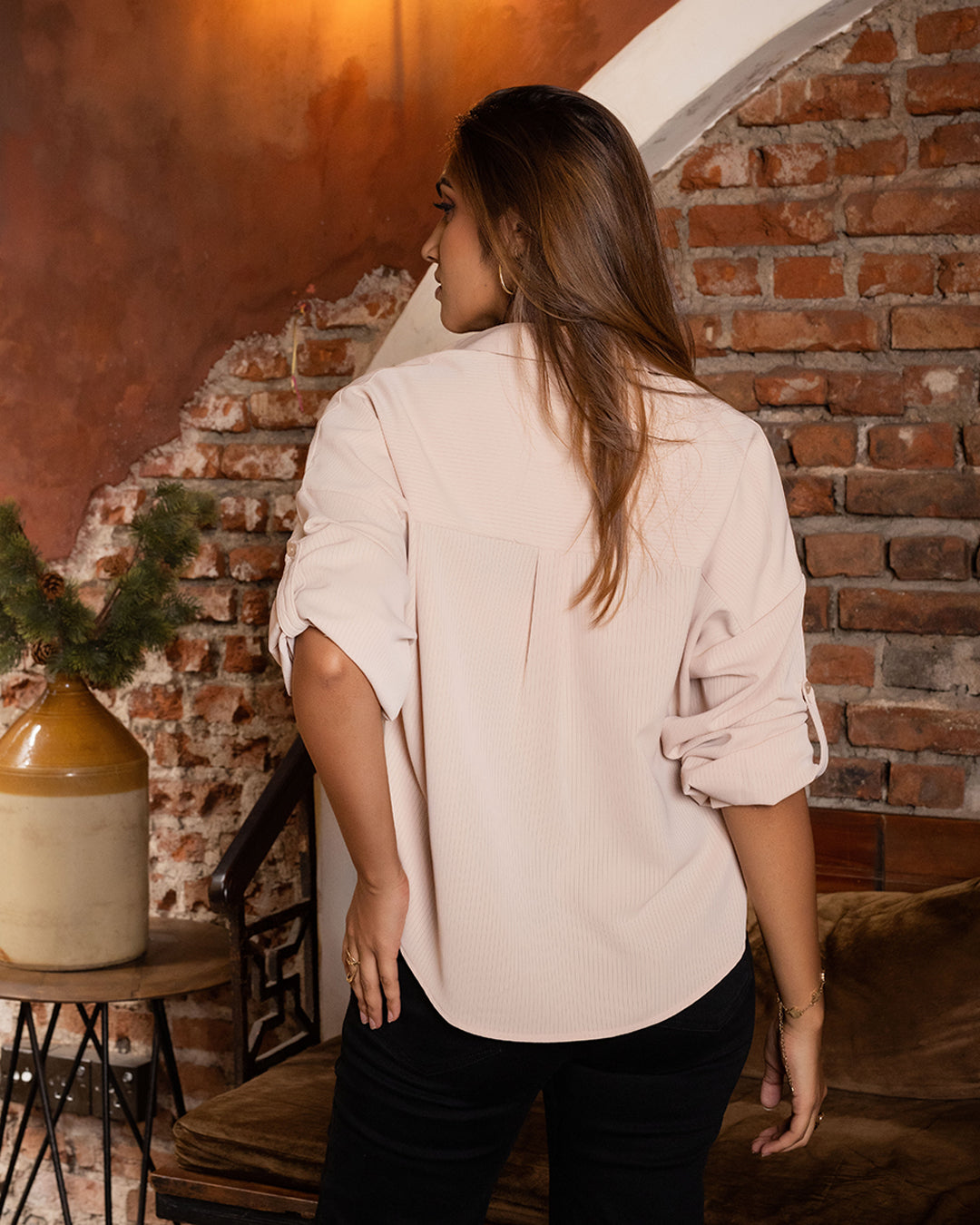 ALLISON FRONT TWIST BEIGE BLOUSE