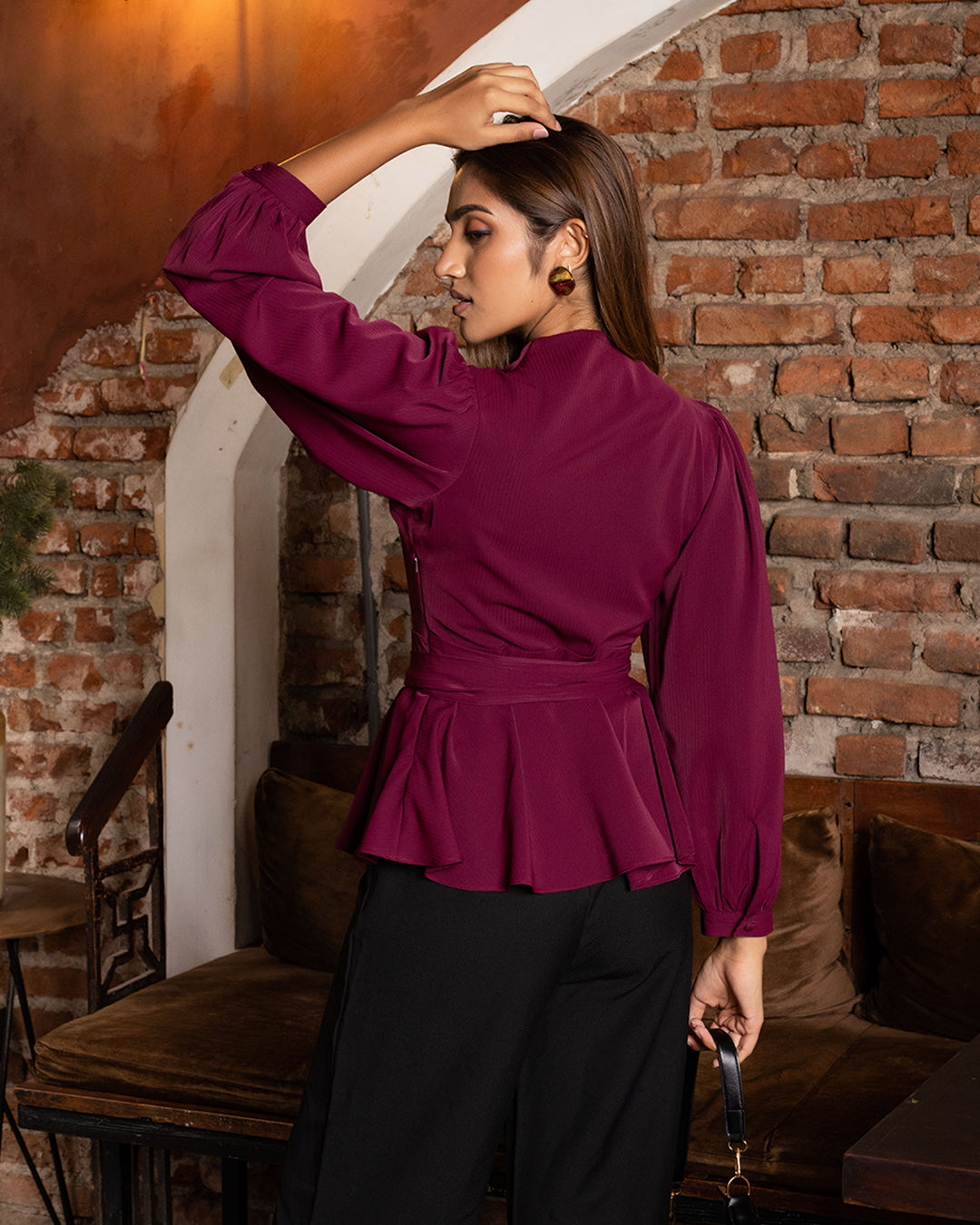 ANYA FRONT KNOT BLOUSE