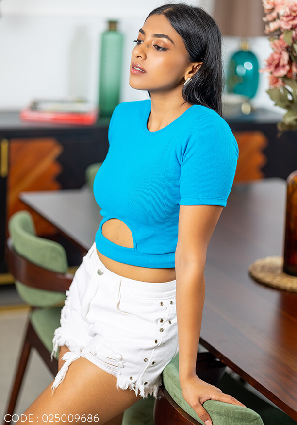 FRONT DETAIL BLUE TOP Nilsonline