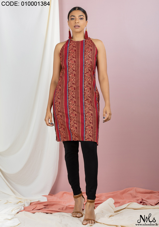 CASSIE TURTLE NECK MAROON KURTHA