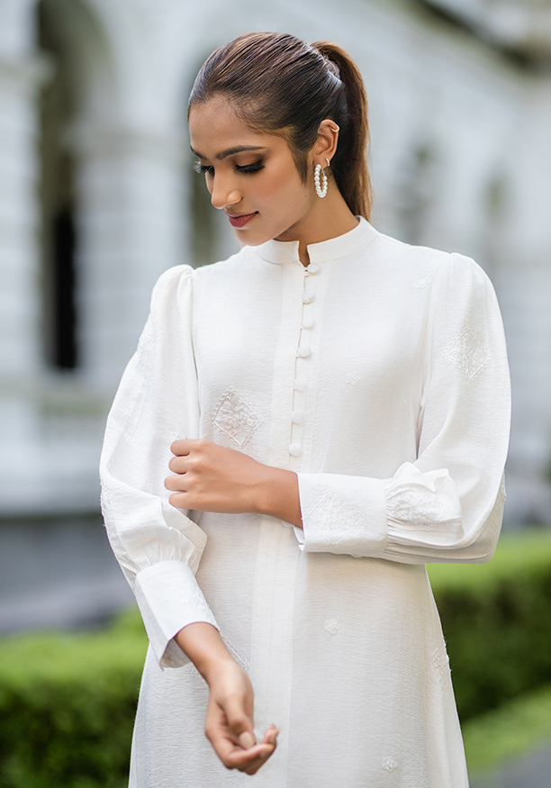 MARLY EMBROIDED WHITE KURTHA