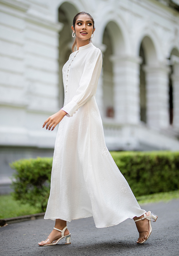 MARLY EMBROIDED WHITE KURTHA
