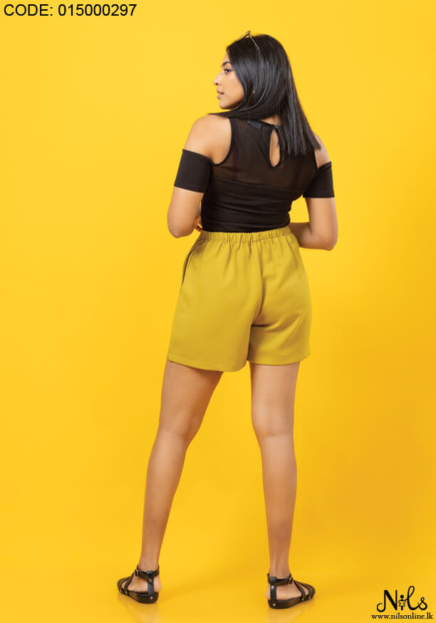 FRONT PLEAT GREEN SHORT