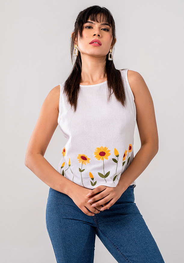 SUNFLOWER EMBROIDERY WHITE BLOUSE