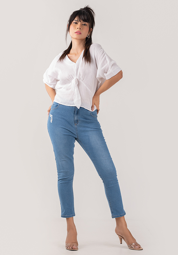 NADA FRONT BOW WHITE TOP