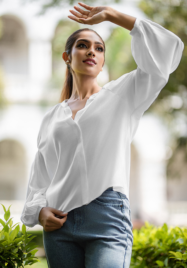 SNELBY LONG SLEEVE WHITE BLOUSE
