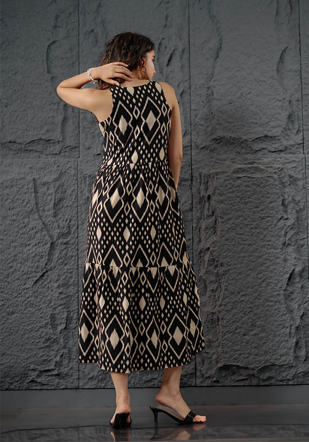 ADELINE SLEEVELESS DRESS