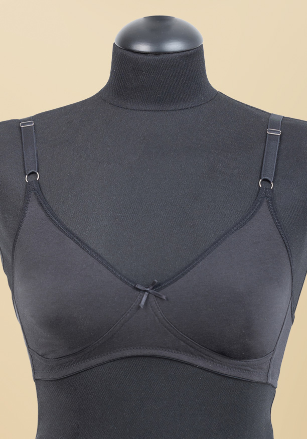 CHITHRA FULL CUP CUT & SEW FIRM CONTROL WIRELESS BRA IN BLACK