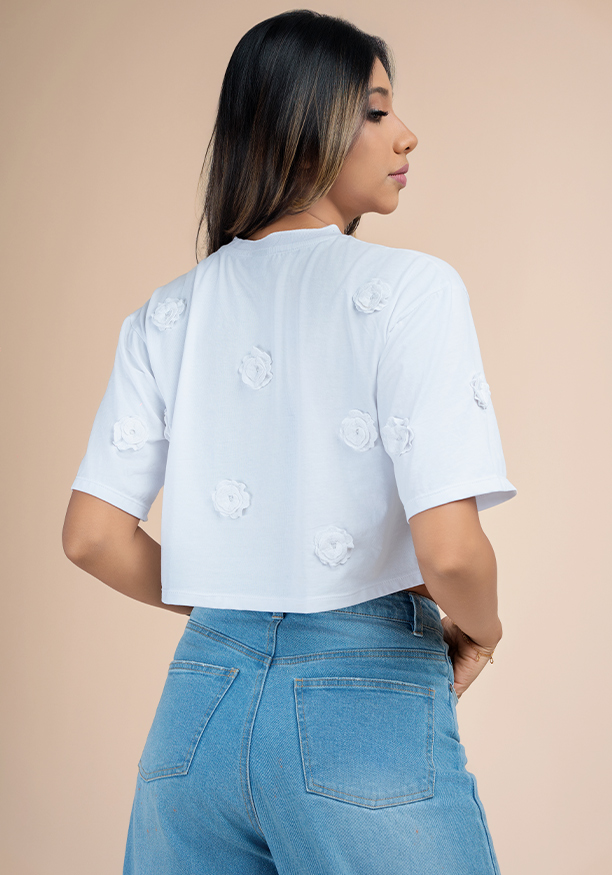 FLORAL APPLIQUE WHITE TEE