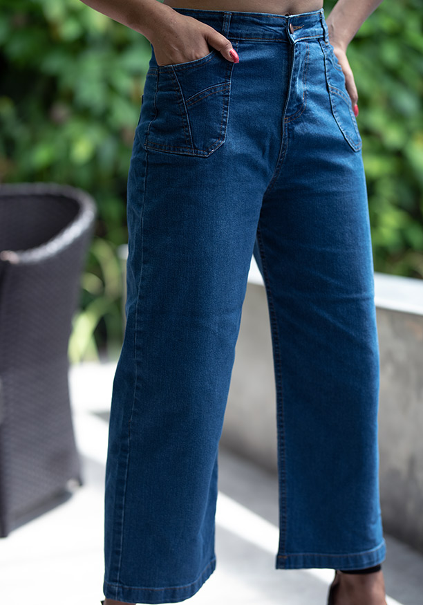 SHELLY ICE BLUE MOM JEAN 
