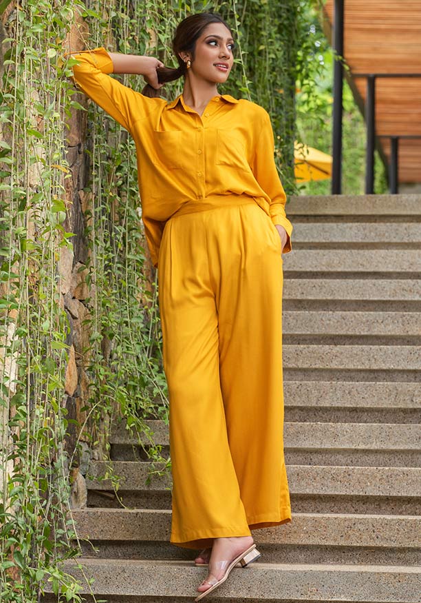 Socialite Paperbag Trousers | Mustard pants outfit, Pants for women, Clothes