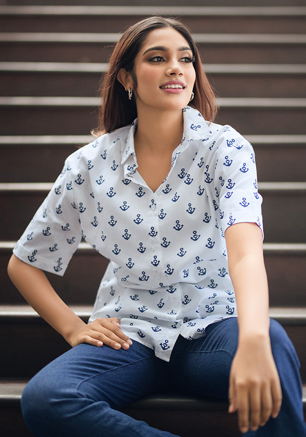 SPOOKY BLUE/WHITE PRINTED SHIRT 