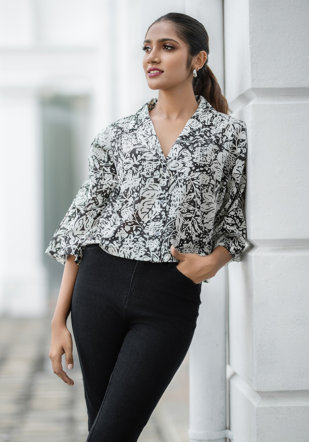 RYLEE BLACK PRINTED BLOUSE