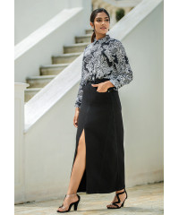 EZRA FRONT SLIT BLACK SKIRT 