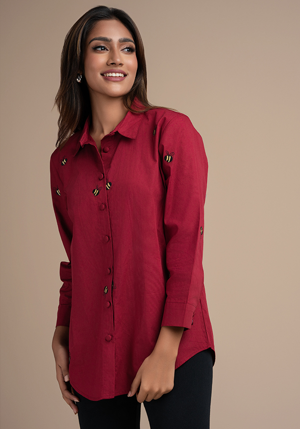 BEE EMBROIDARY SHIRT BLOUSE
