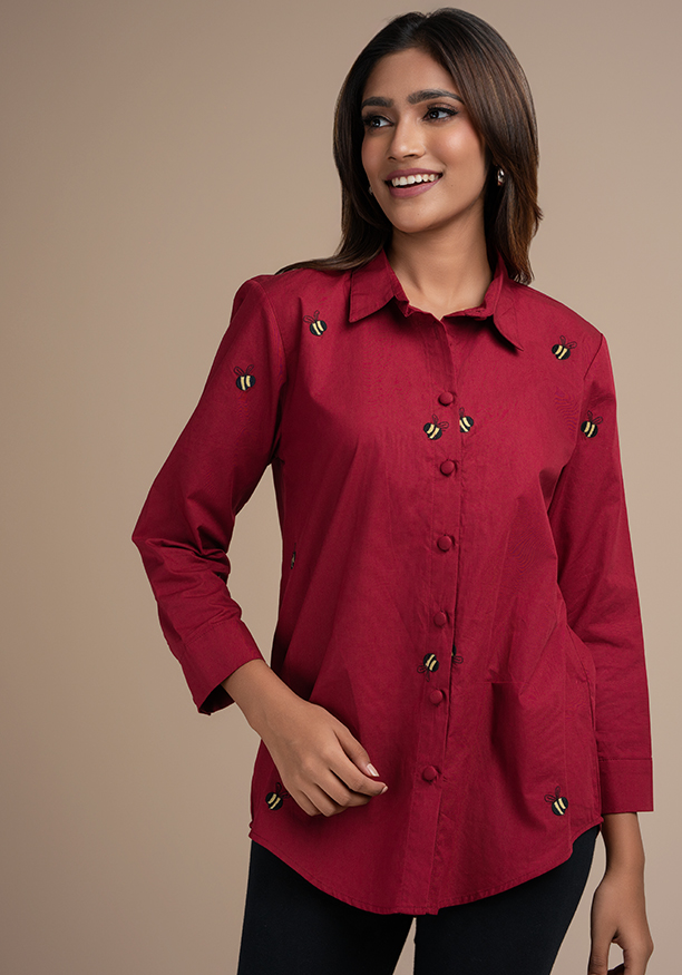 BEE EMBROIDARY SHIRT BLOUSE