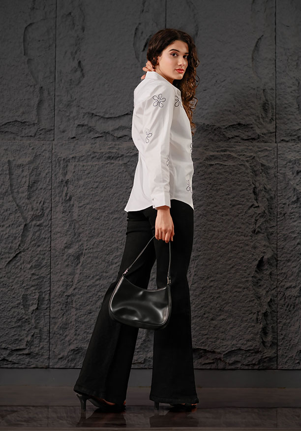 ZERAH EMB BLOUSE