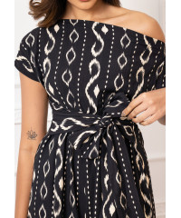 BLACK COLD SHOULDER JUMPSUIT