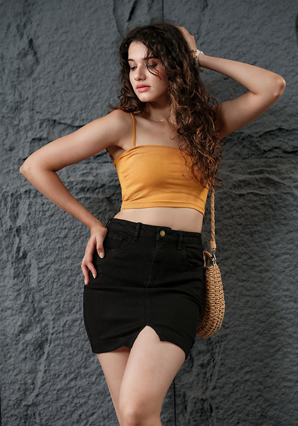 BLACK DENIM SKIRT